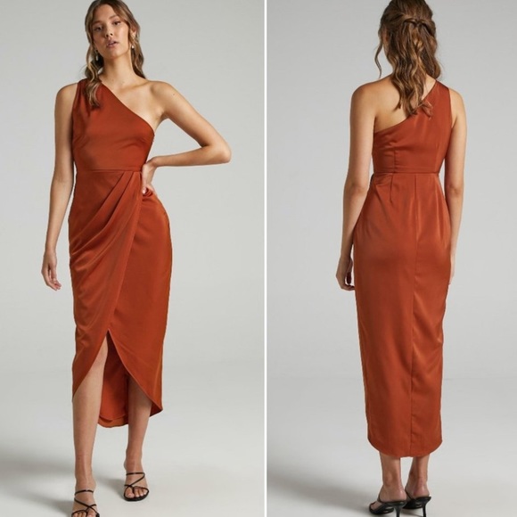 Showpo. Dresses & Skirts - NWT Showpo Felt So Happy One Shoulder Midi Dress Copper Sz 6